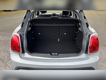 Used MINI Hatch 2021 for sale - 76363236: Photo