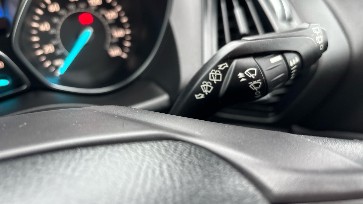 Used Ford Kuga 2017 for sale - 76968337: Photo 28