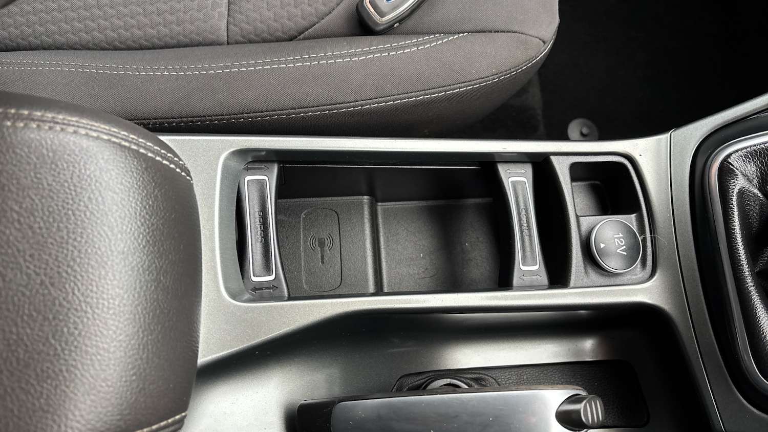 Used Ford Kuga 2017 for sale - 76968337: Photo 39