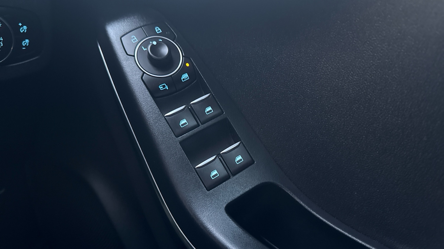 Used Ford Puma 2023 for sale - 77663316: Photo 27