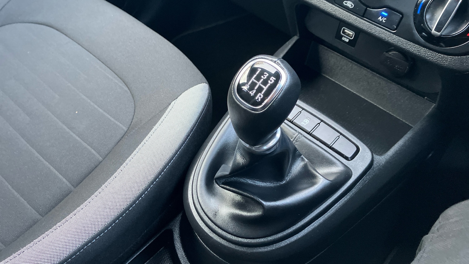 Used Hyundai i10 2020 for sale - 76979325: Photo 13