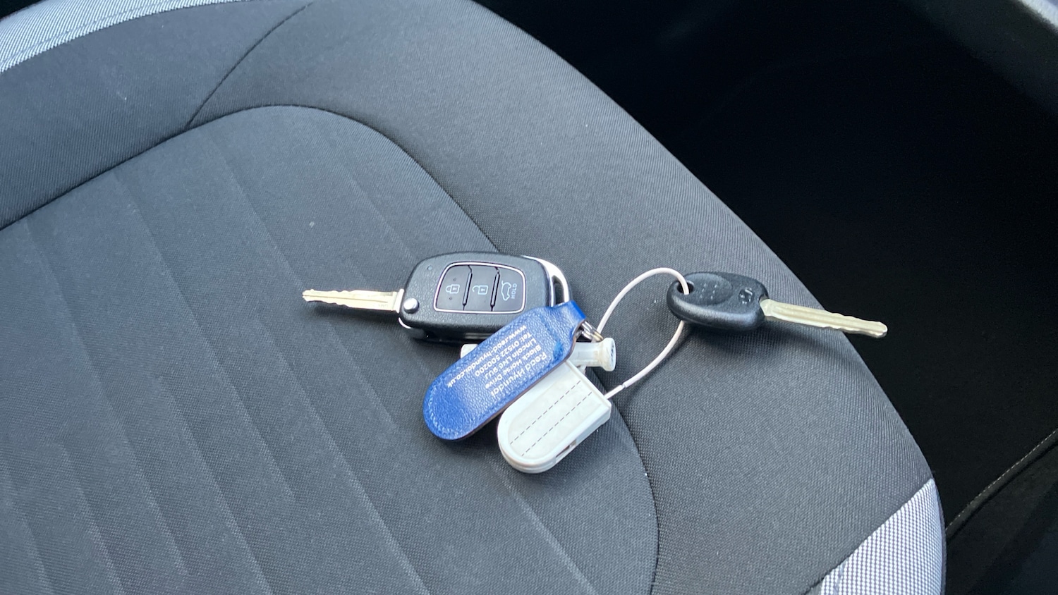 Used Hyundai i10 2020 for sale - 76979325: Photo 20