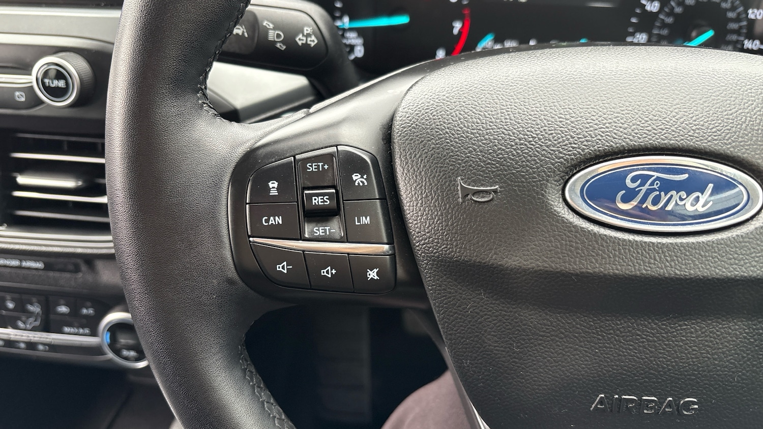 Used Ford Focus 2022 for sale - 76363221: Photo 31