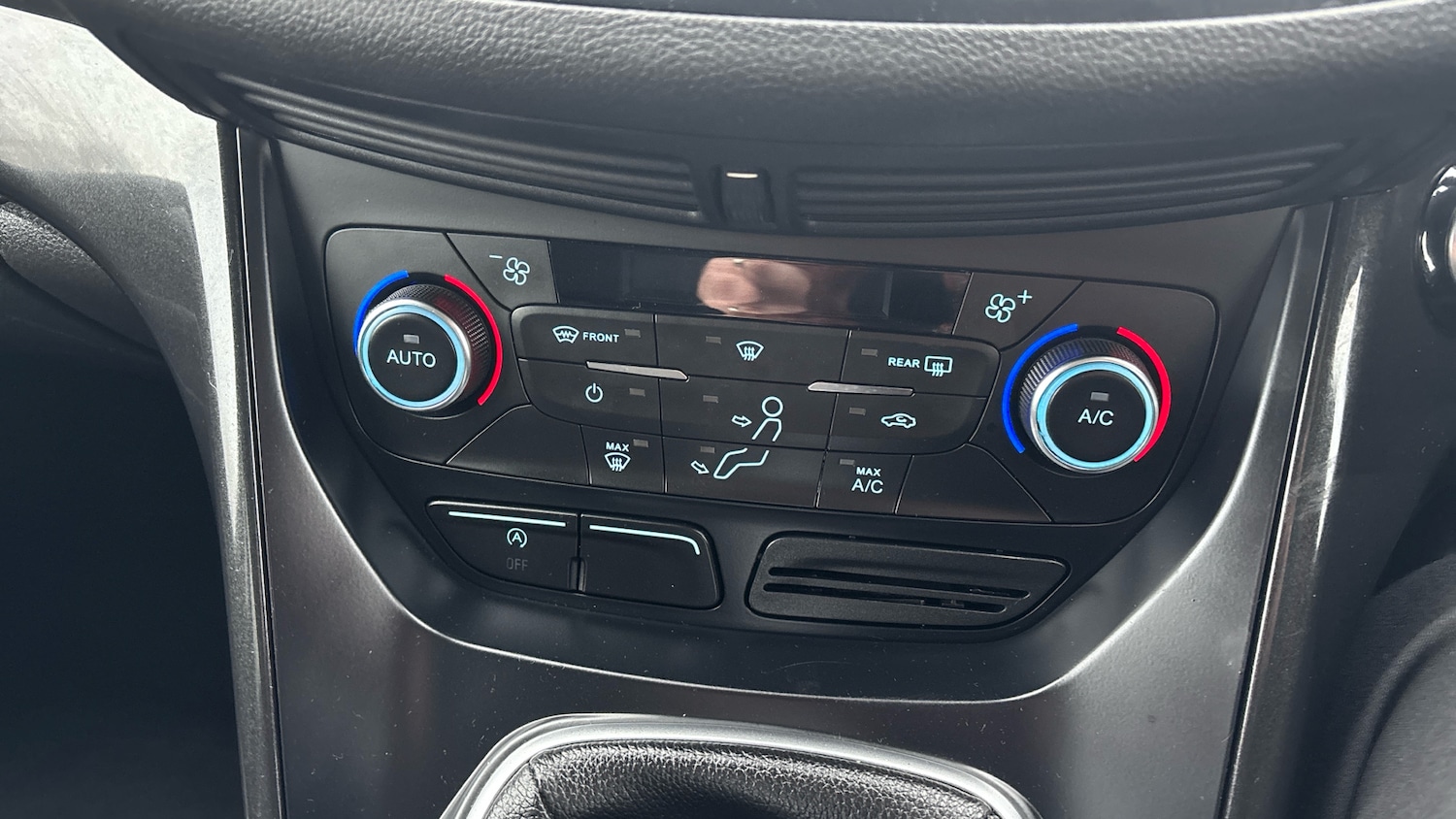 Used Ford Kuga 2018 for sale - 77528495: Photo 41