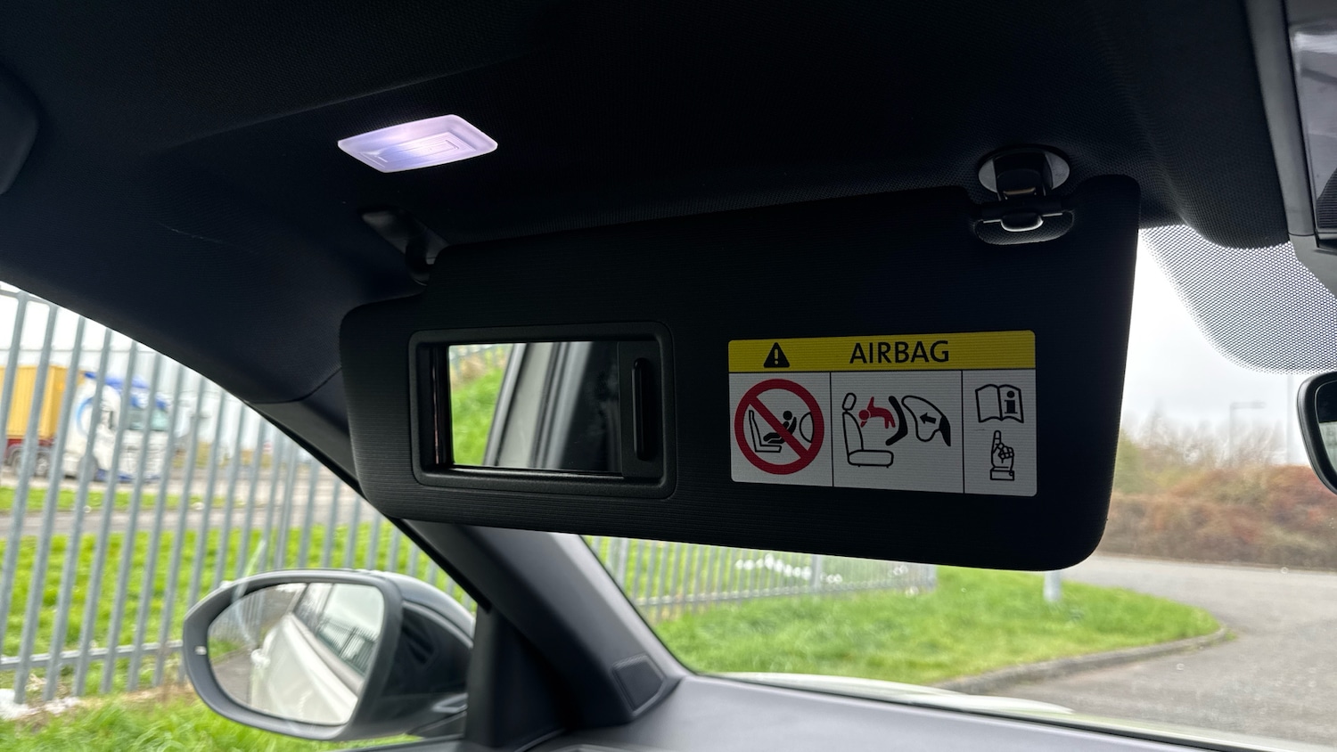 Used Volkswagen T-Roc 2022 for sale - 77973188: Photo 28