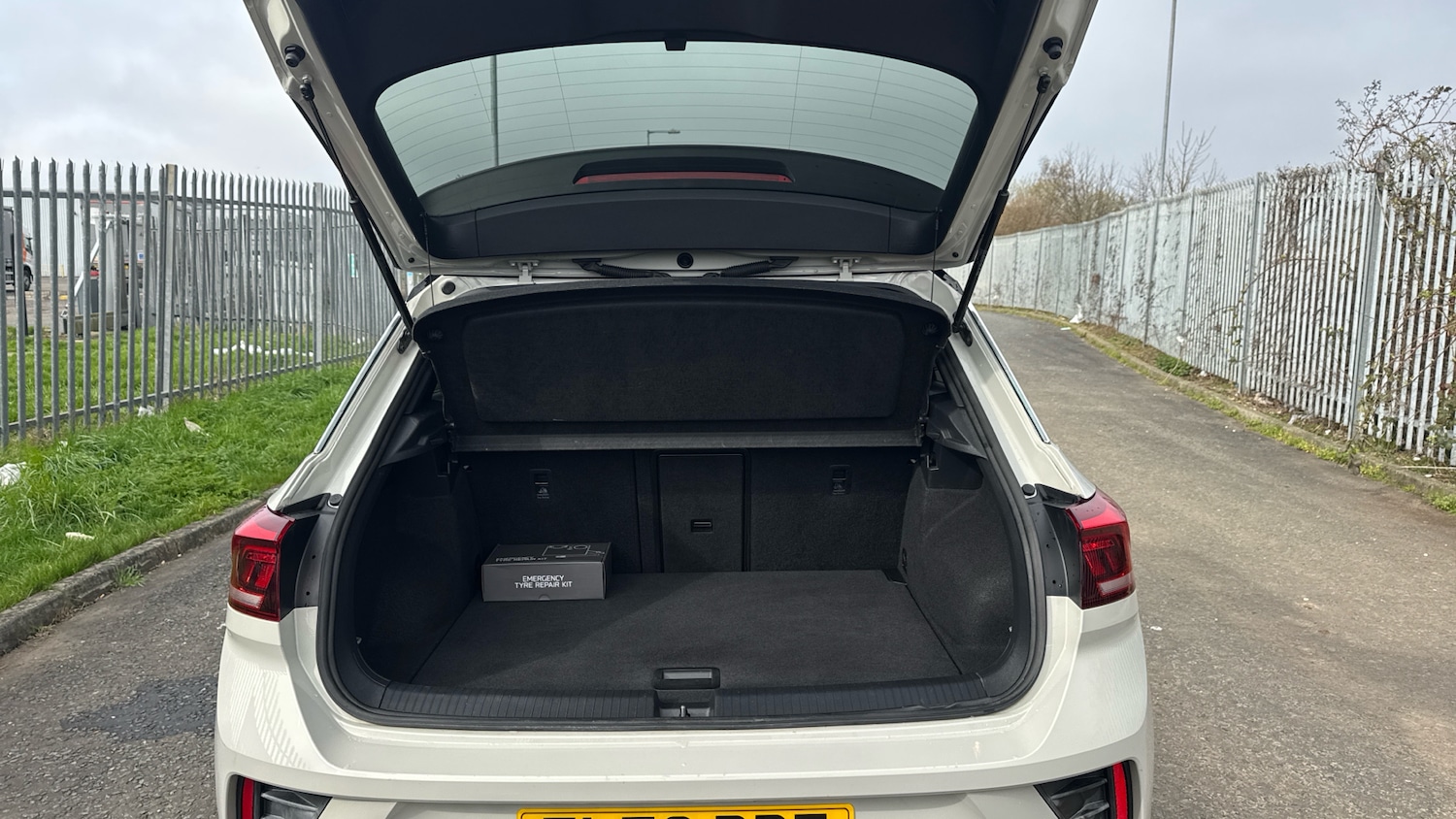 Used Volkswagen T-Roc 2022 for sale - 77973188: Photo 4