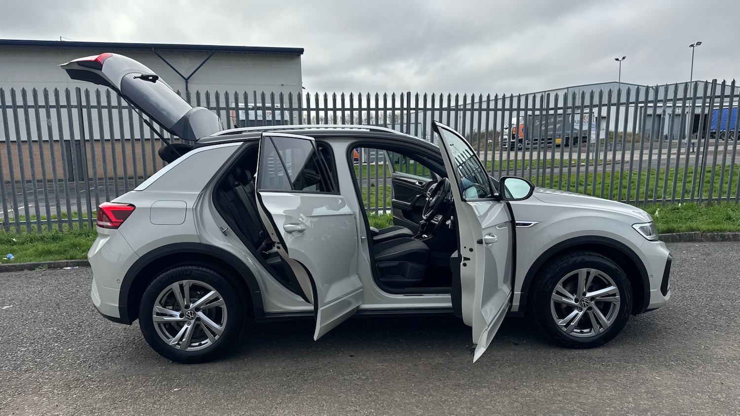 Used Volkswagen T-Roc 2022 for sale - 77973188: Photo 45