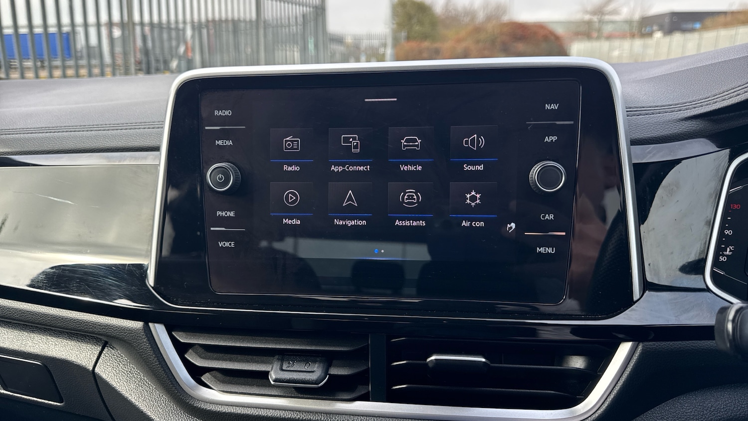 Used Volkswagen T-Roc 2022 for sale - 77973188: Photo 69