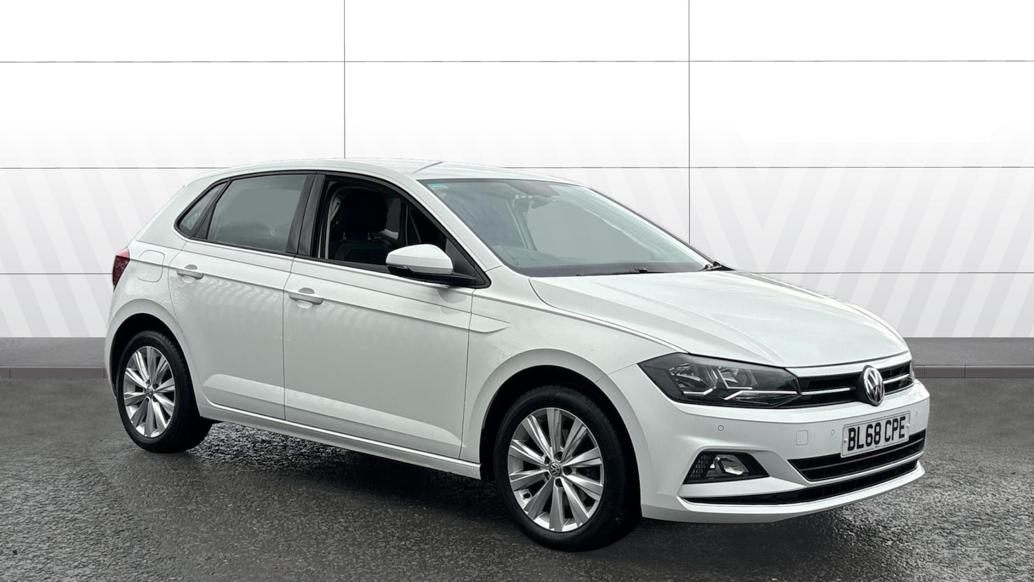 Used Volkswagen Polo 2018 for sale - 76490333: Photo 1