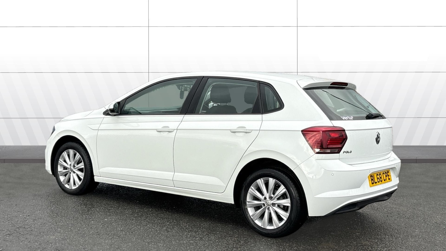 Used Volkswagen Polo 2018 for sale - 76490333: Photo 2