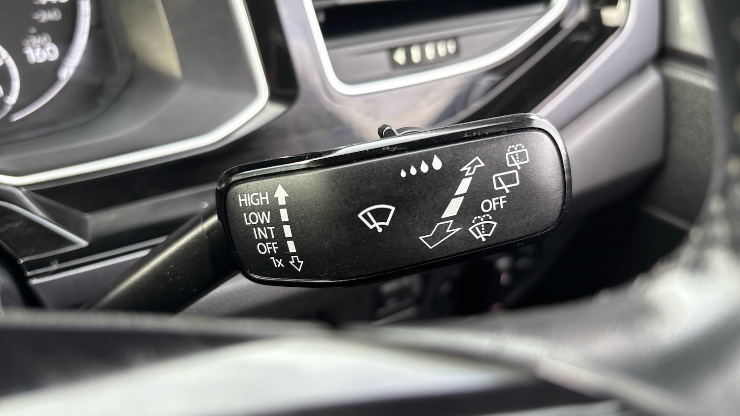 Used Volkswagen Polo 2018 for sale - 76490333: Photo 24