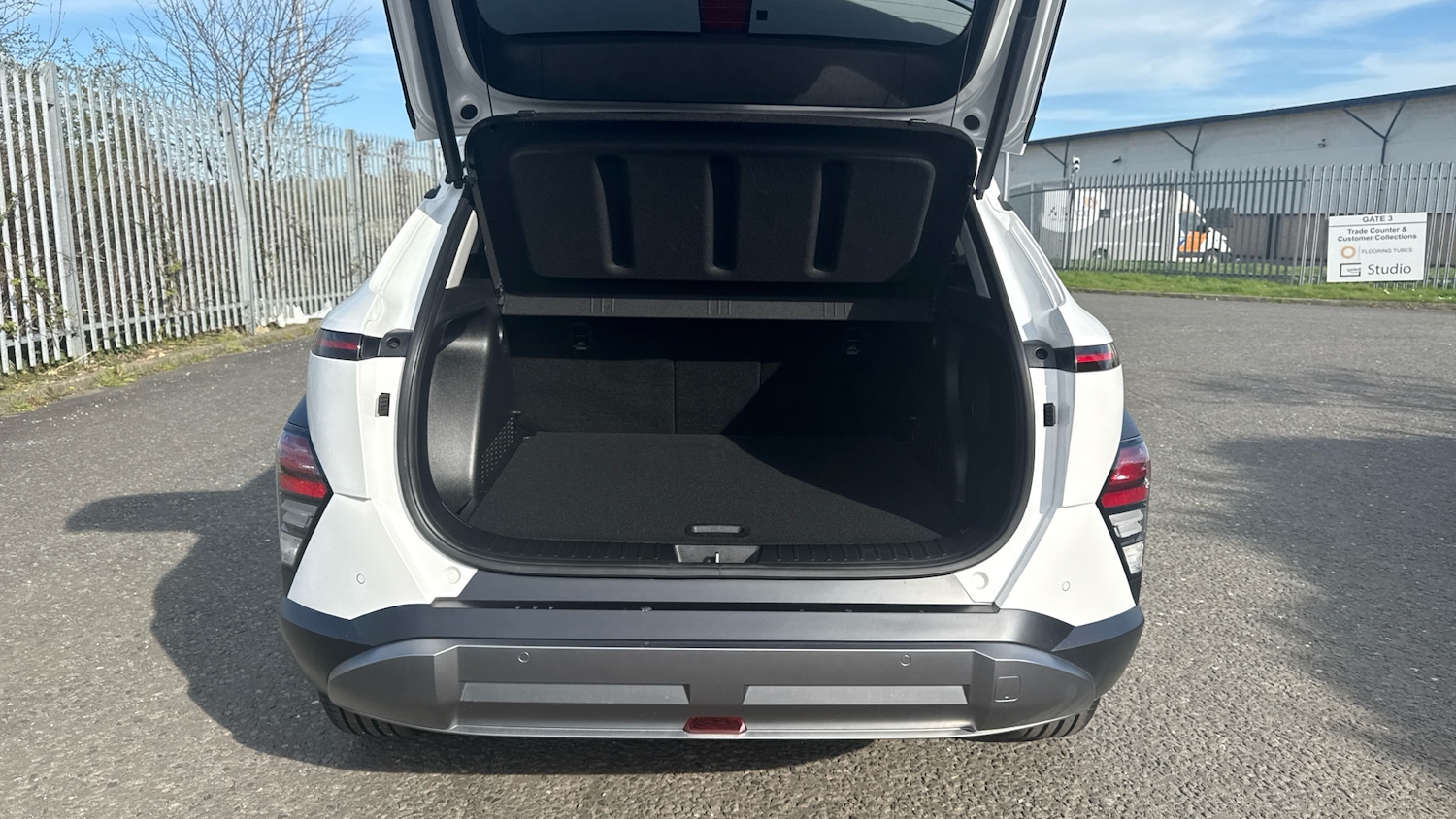 Used Hyundai KONA 2023 for sale - 78149787: Photo 4