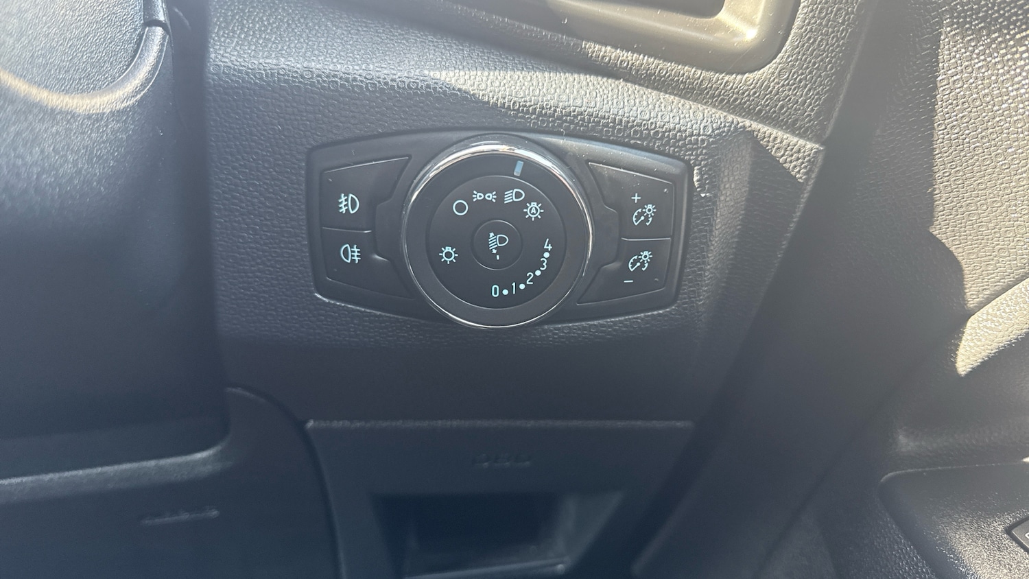 Used Ford Ecosport 2018 for sale - 78210082: Photo 33