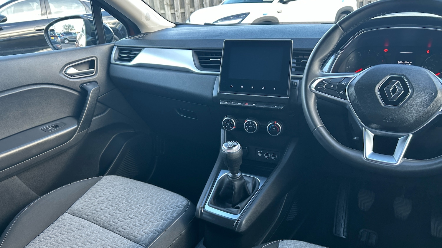 Used Renault Captur 2021 for sale - 77572649: Photo 14