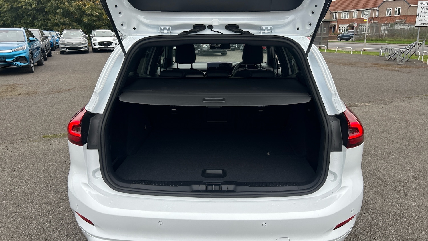Used Ford Focus 2025 for sale - 76372264: Photo 4
