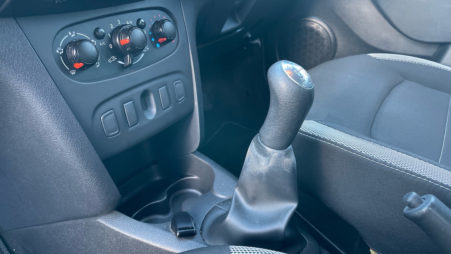 Used Dacia Sandero Stepway 2020 for sale - 77326715: Photo 13