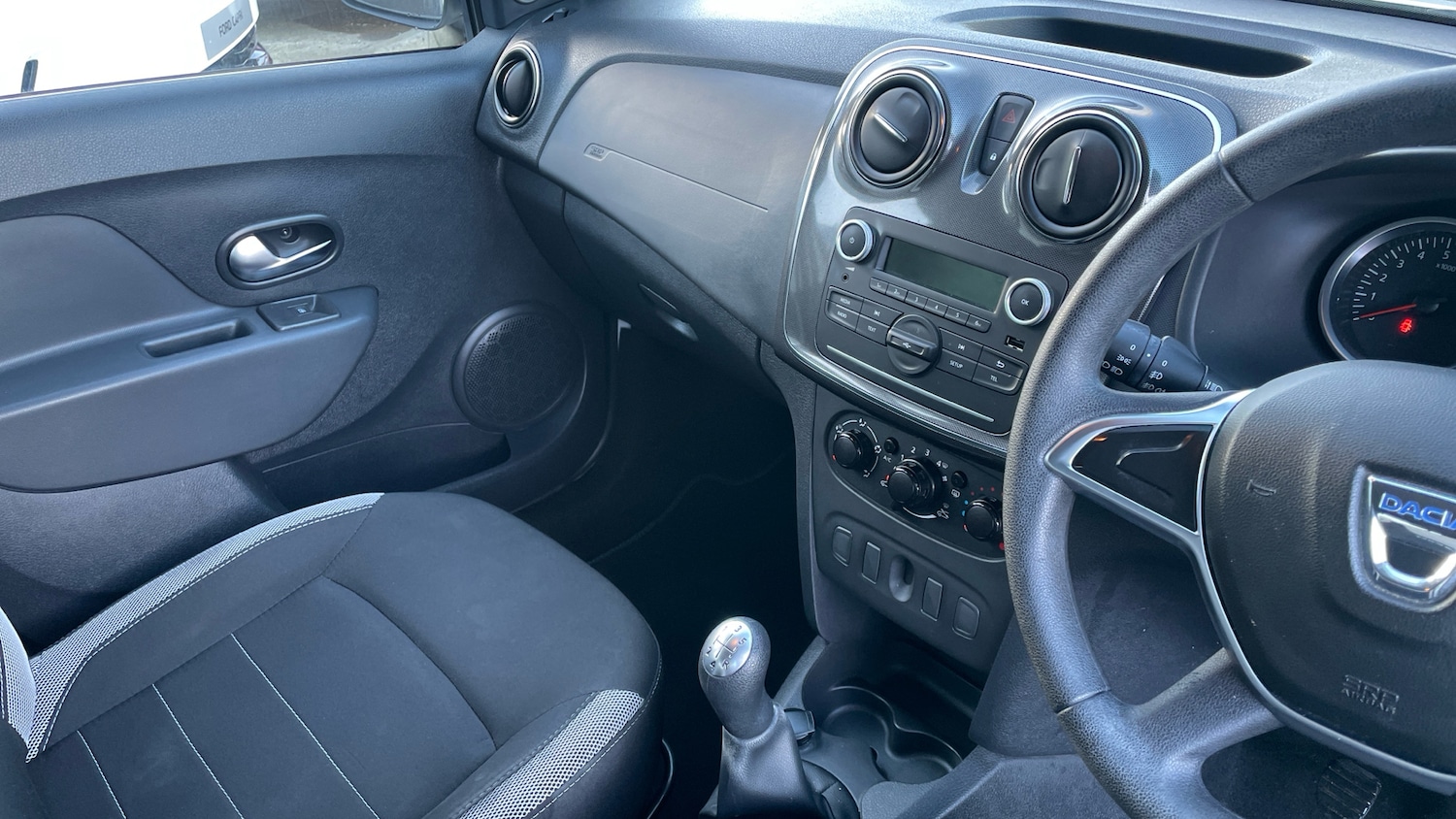 Used Dacia Sandero Stepway 2020 for sale - 77326715: Photo 14