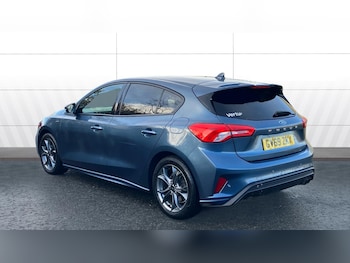 Used Ford Focus 2020 for sale - 76844771: Photo