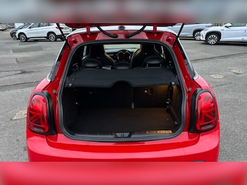 Used MINI Hatch 2022 for sale - 77063212: Photo