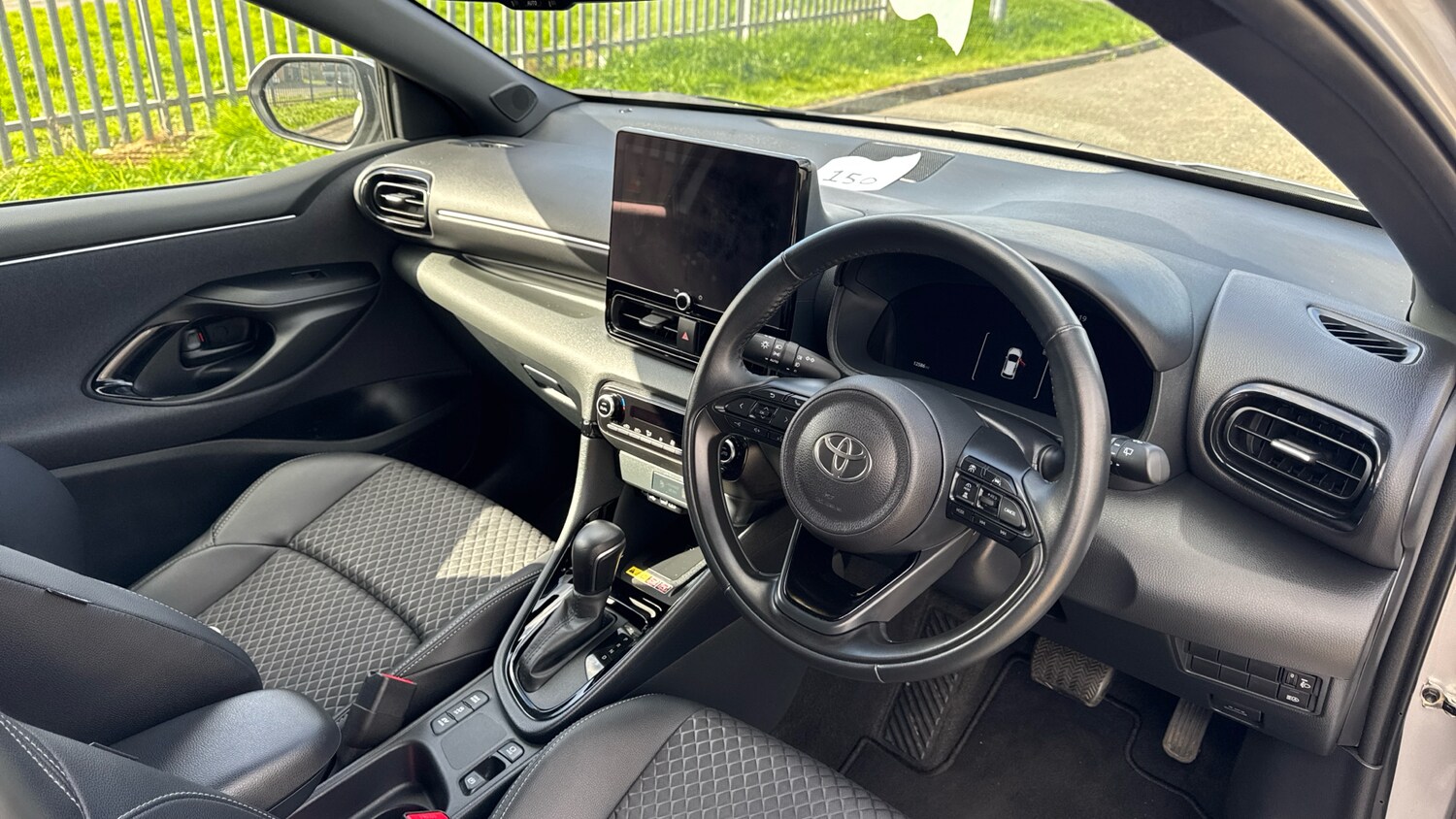 Used Toyota Yaris 2024 for sale - 78077517: Photo 11