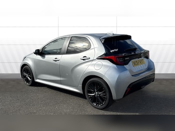 Used Toyota Yaris 2024 for sale - 78077517: Photo