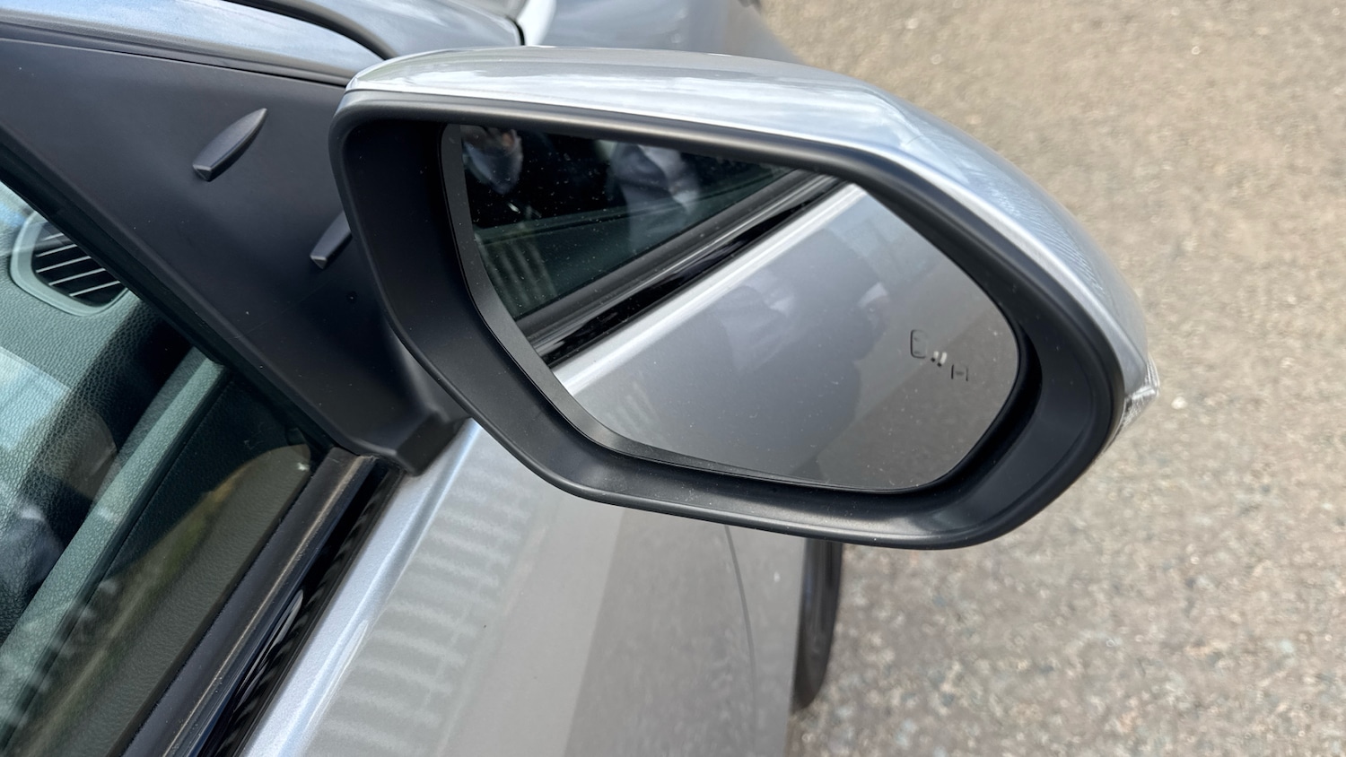 Used Toyota Yaris 2024 for sale - 78077517: Photo 54