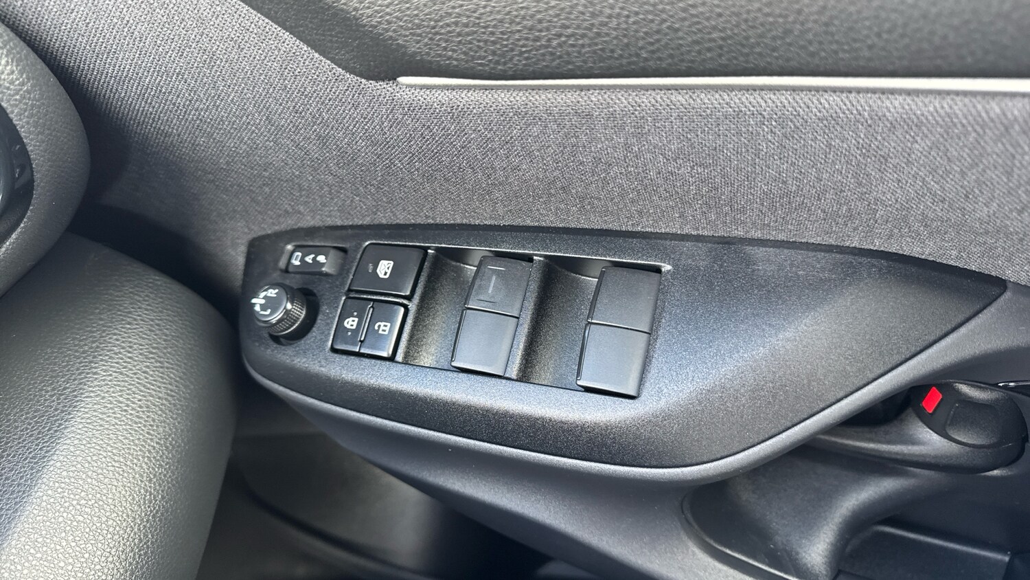 Used Toyota Yaris 2024 for sale - 78077517: Photo 60