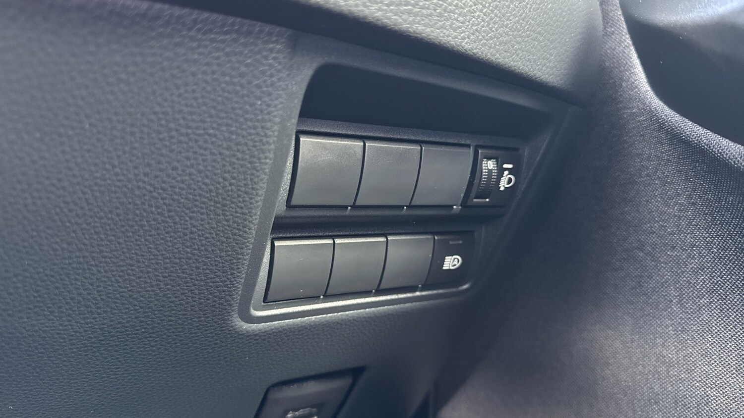 Used Toyota Yaris 2024 for sale - 78077517: Photo 61