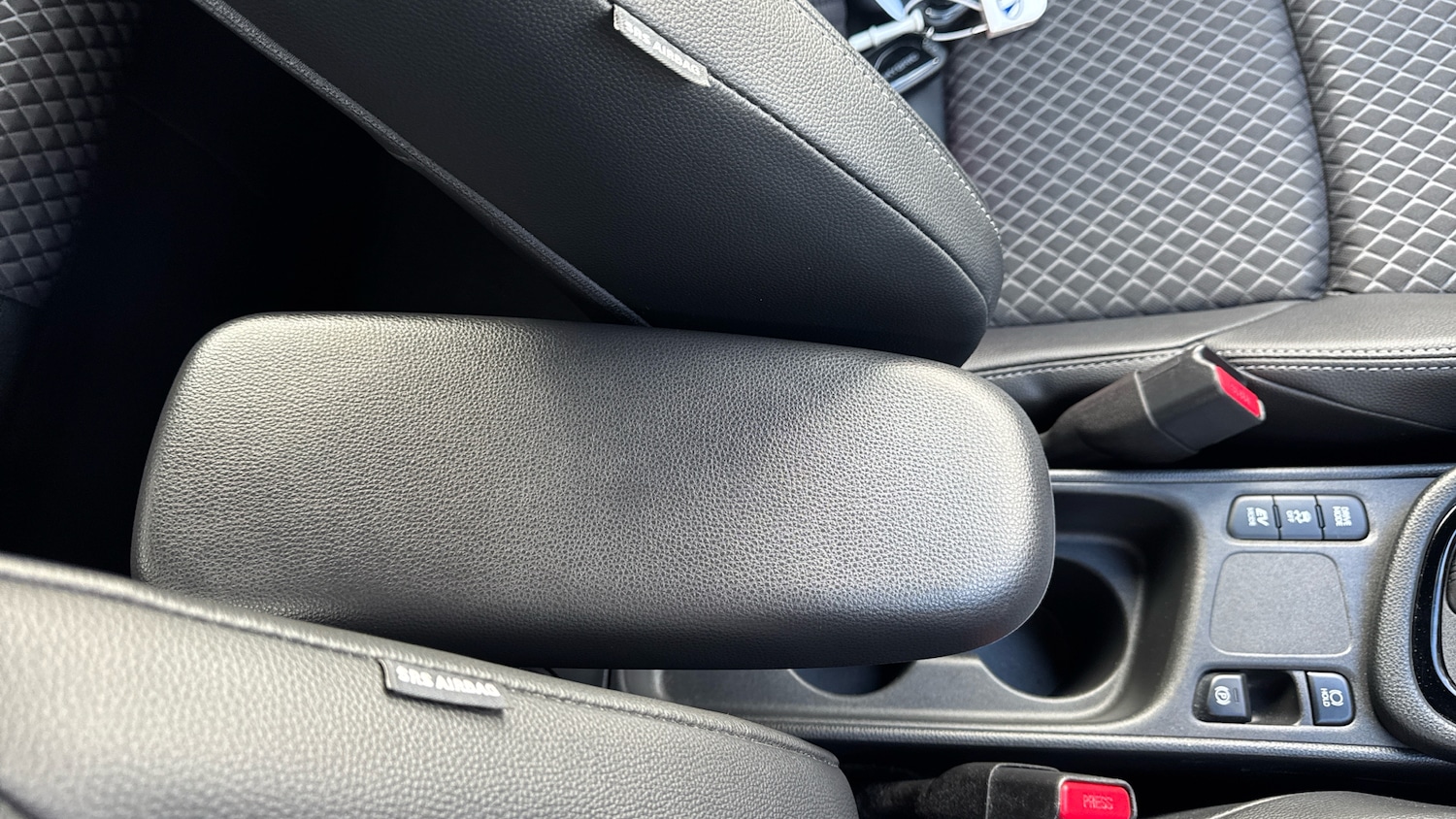 Used Toyota Yaris 2024 for sale - 78077517: Photo 67