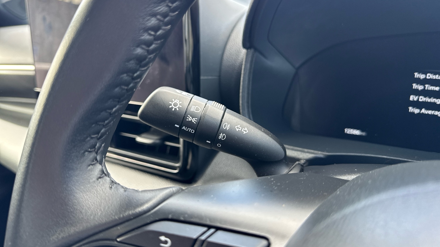 Used Toyota Yaris 2024 for sale - 78077517: Photo 76