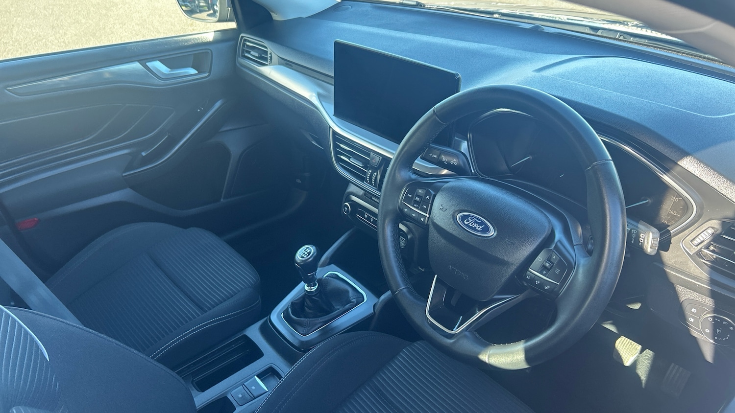 Used Ford Focus 2023 for sale - 76363211: Photo 11