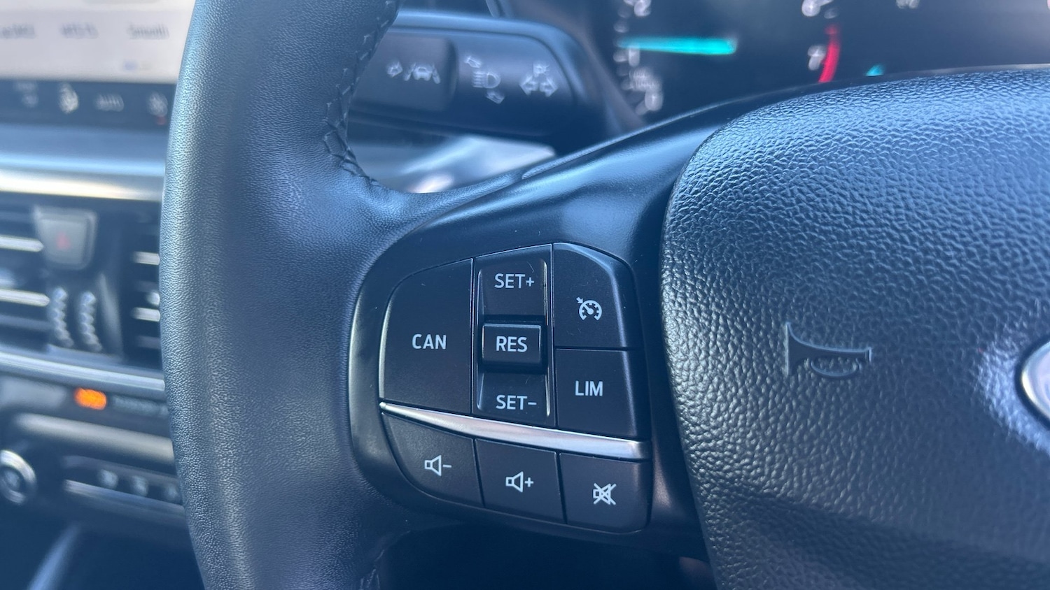Used Ford Focus 2023 for sale - 76363211: Photo 22