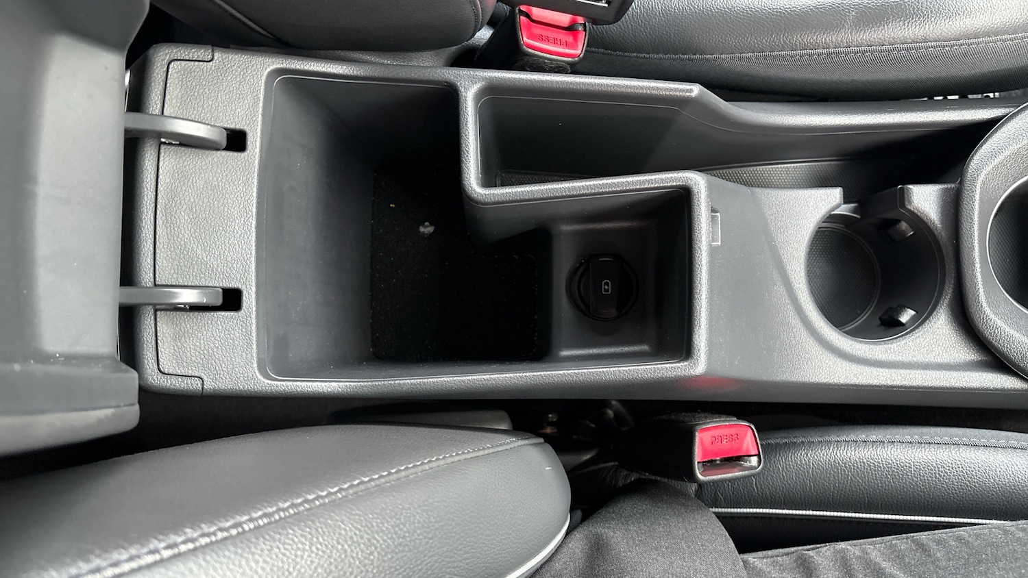 Used Hyundai IONIQ 2022 for sale - 76363220: Photo 41