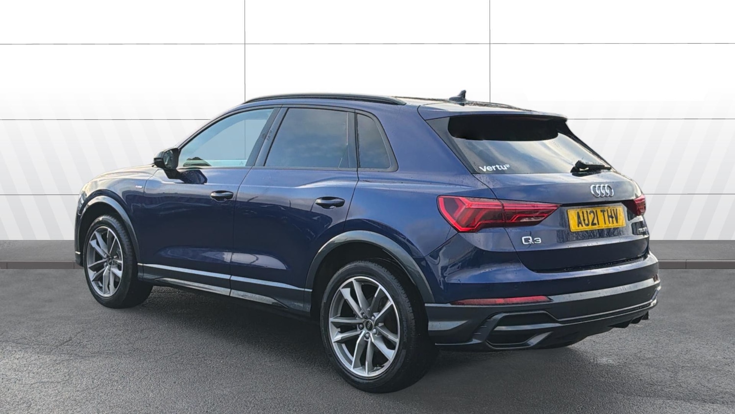 Used Audi Q3 2021 for sale - 77398247: Photo 2