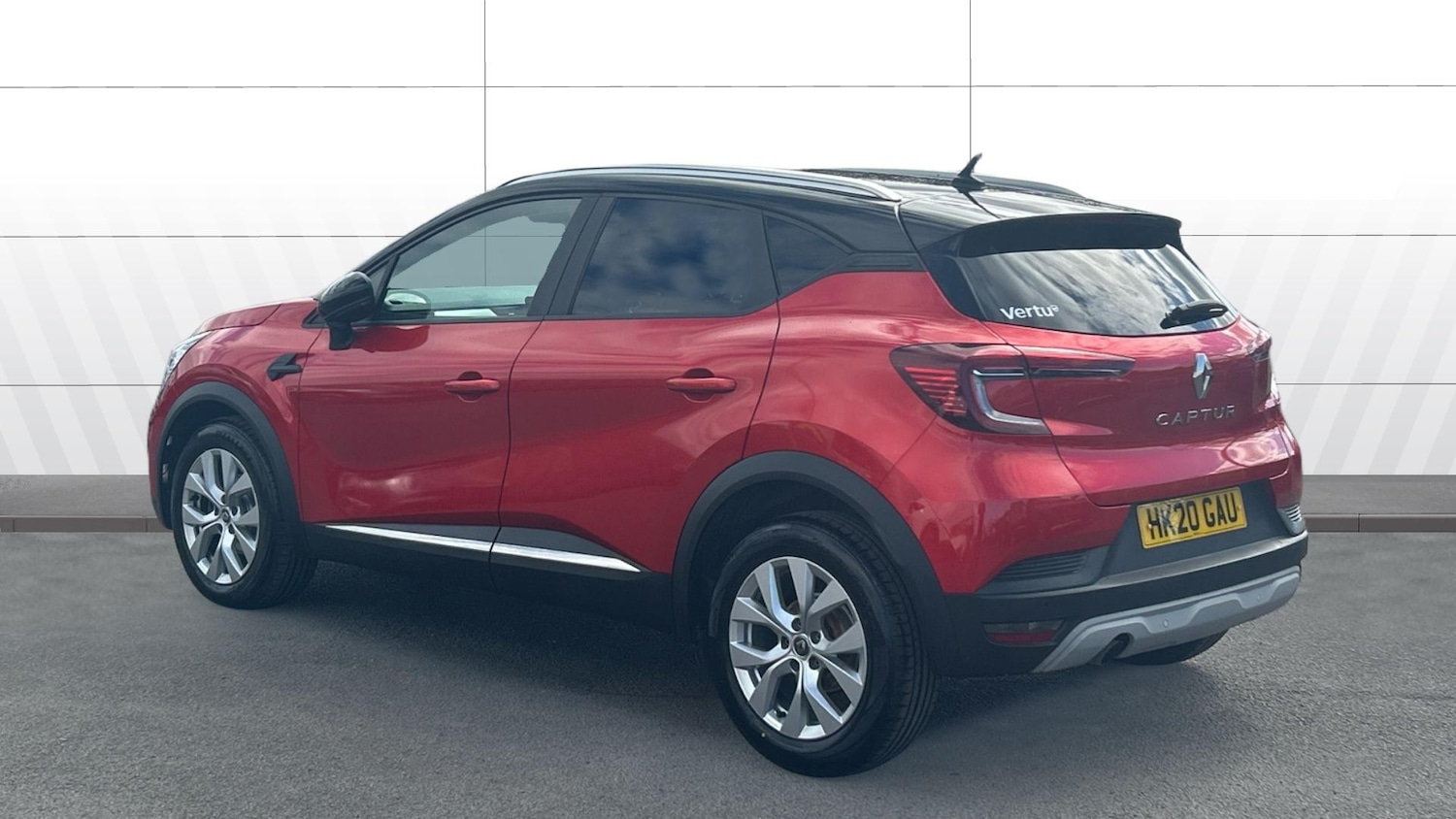 Used Renault Captur 2020 for sale - 78090560: Photo 2