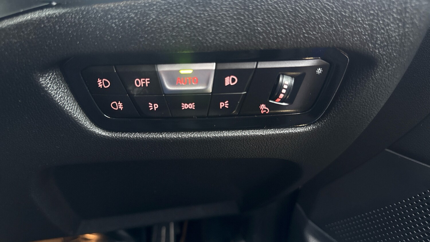 Used BMW 3 Series 2022 for sale - 77353477: Photo 33