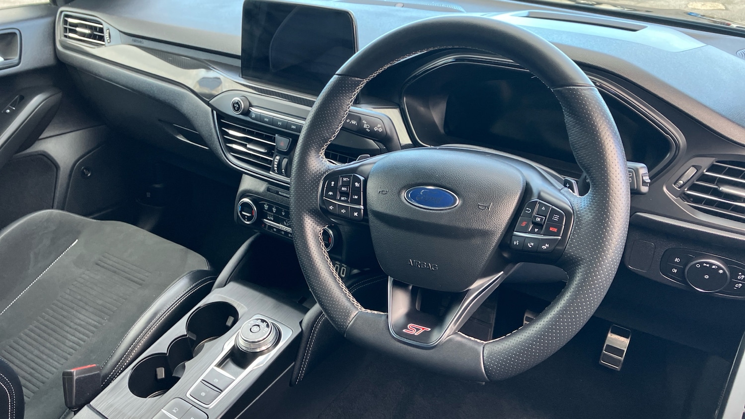 Used Ford Focus 2021 for sale - 76378930: Photo 11