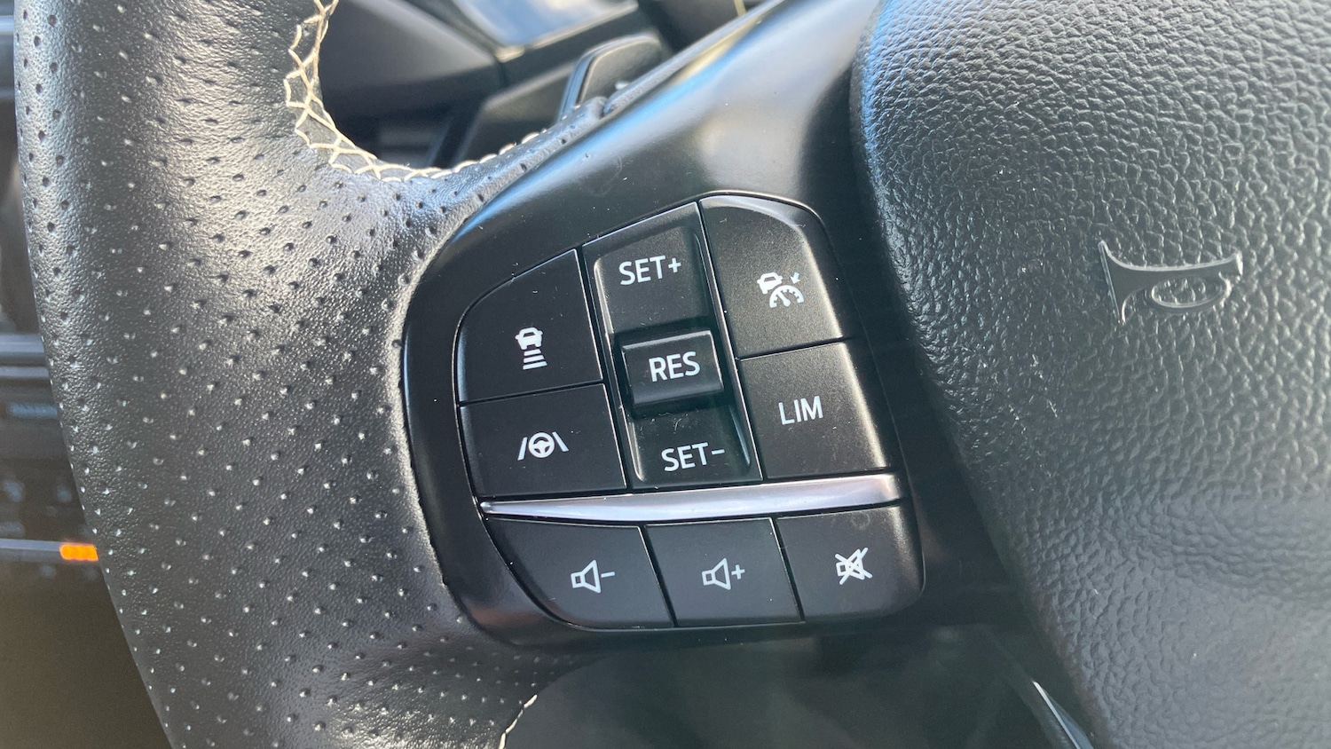 Used Ford Focus 2021 for sale - 76378930: Photo 22