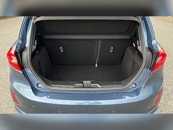 Used Ford Fiesta 2021 for sale - 76532078: Photo