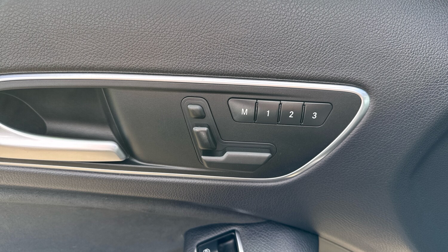 Used Mercedes-Benz GLA 2016 for sale - 78222733: Photo 54