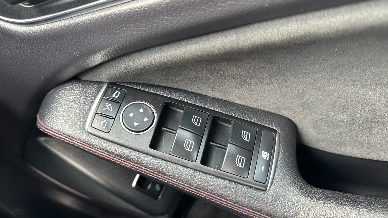 Used Mercedes-Benz GLA 2016 for sale - 78222733: Photo 65