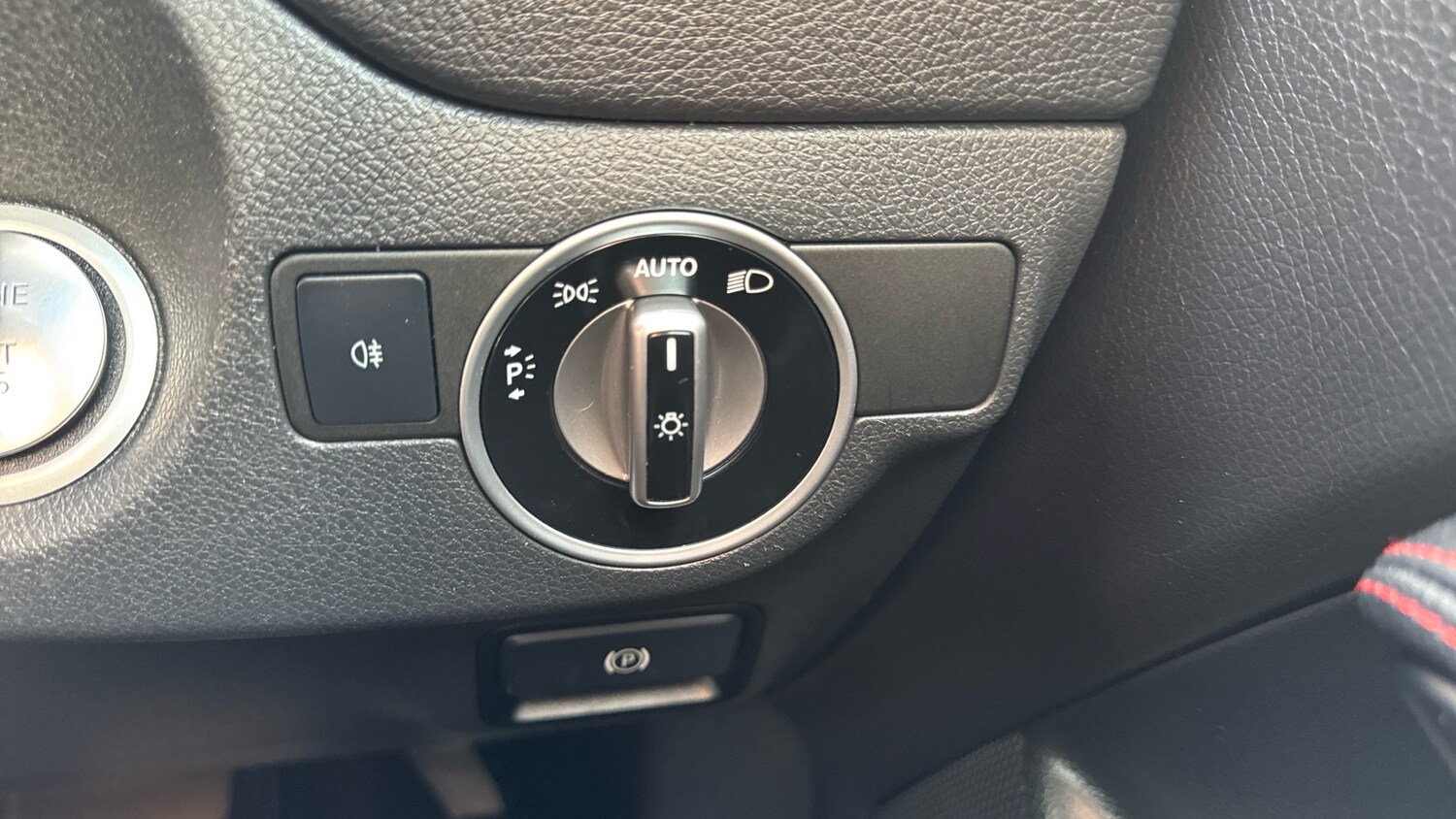 Used Mercedes-Benz GLA 2016 for sale - 78222733: Photo 85