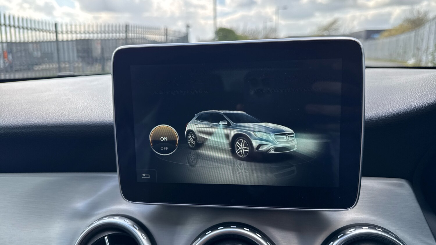 Used Mercedes-Benz GLA 2016 for sale - 78222733: Photo 93