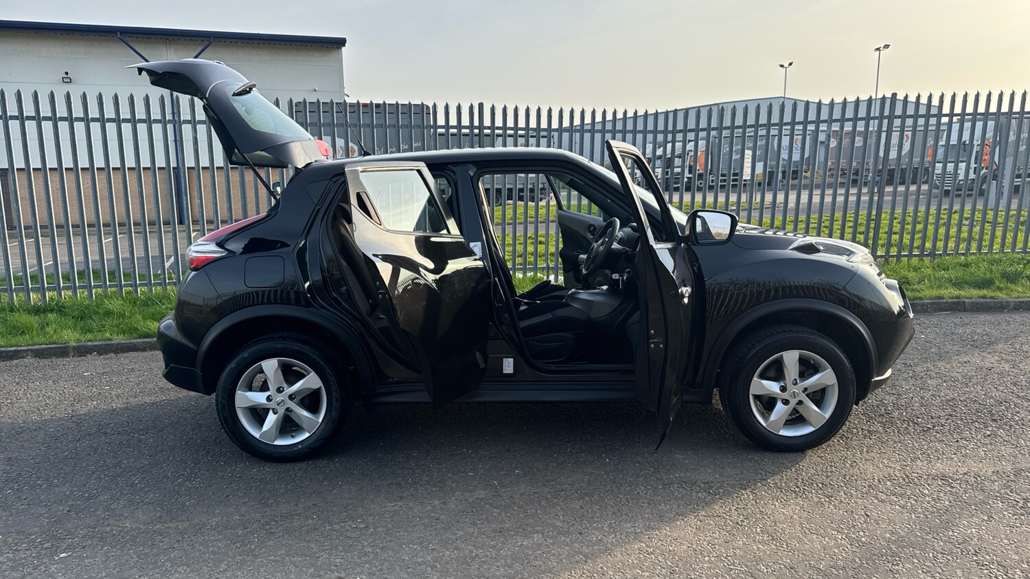 Used Nissan Juke 2015 for sale - 77979832: Photo 42