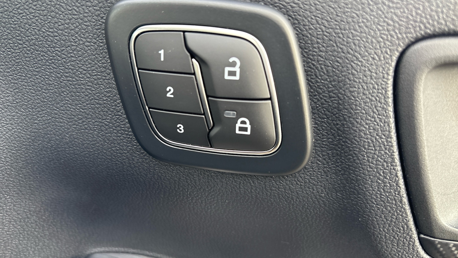 Used Ford Kuga 2025 for sale - 76366871: Photo 28