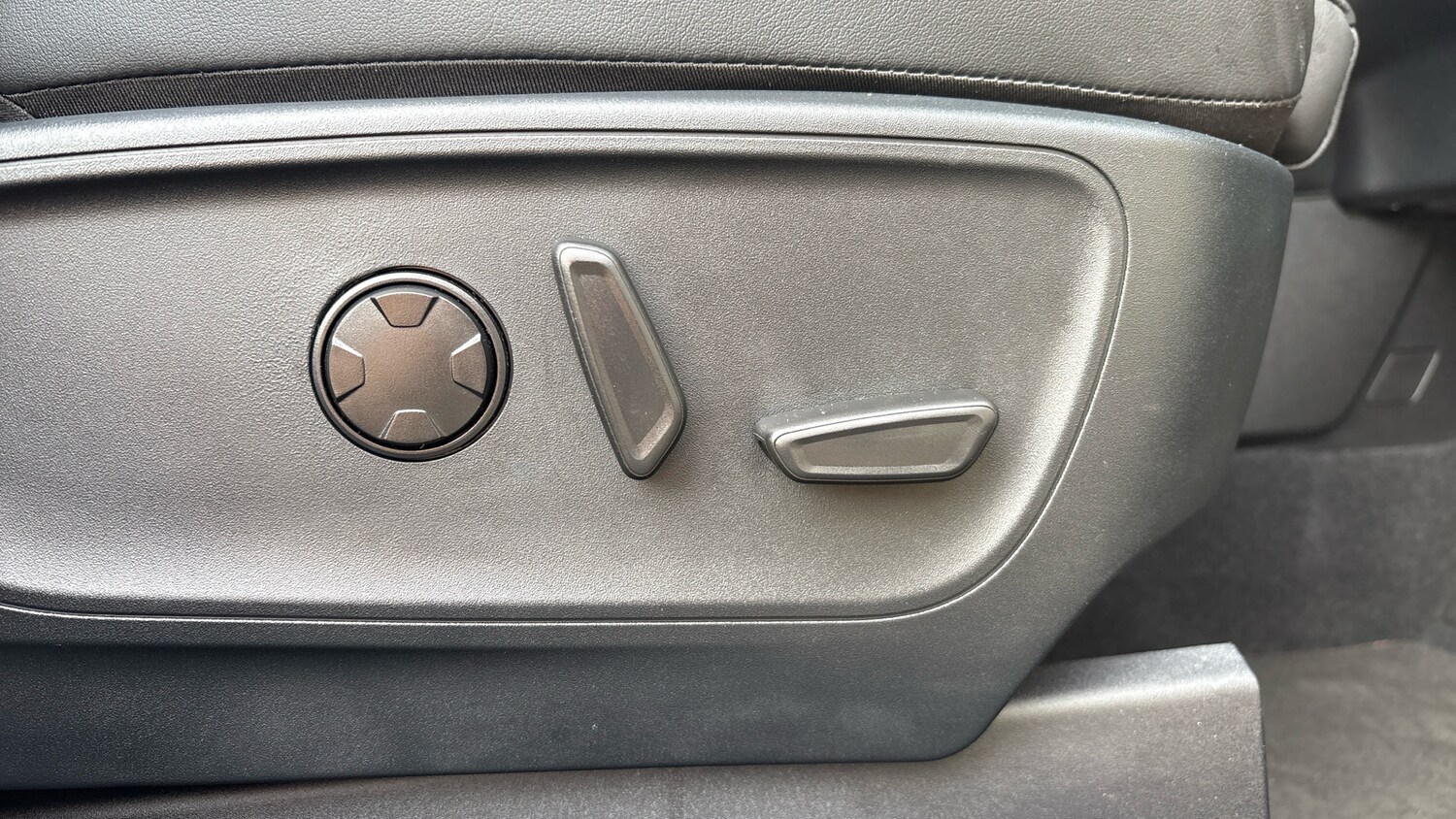 Used Ford Kuga 2025 for sale - 76366871: Photo 29