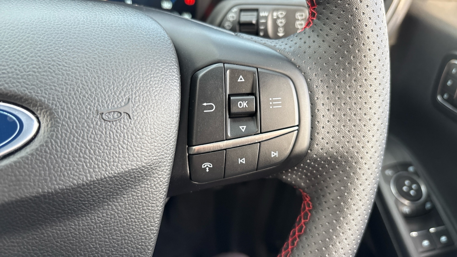 Used Ford Kuga 2025 for sale - 76366871: Photo 31