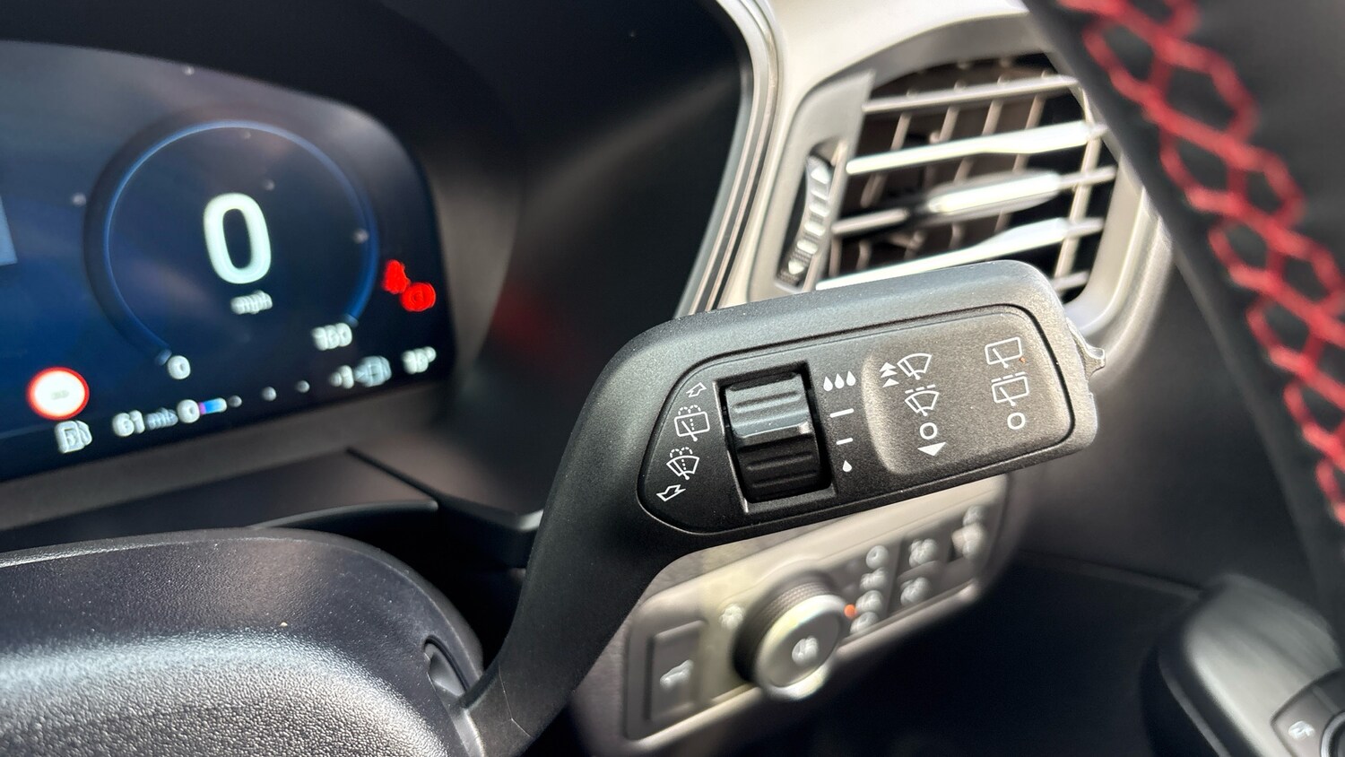 Used Ford Kuga 2025 for sale - 76366871: Photo 34