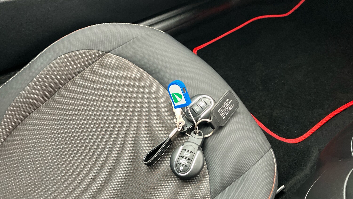 Used MINI Hatch 2020 for sale - 76748859: Photo 20