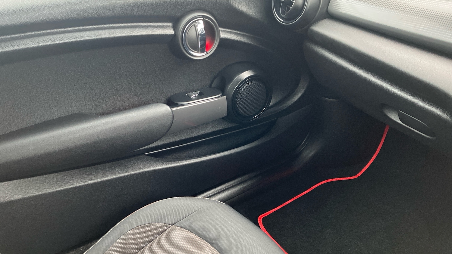 Used MINI Hatch 2020 for sale - 76748859: Photo 42